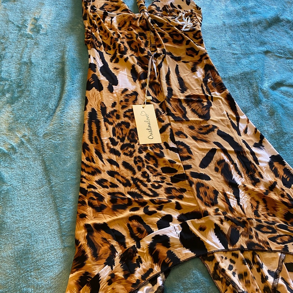 Dress - Picture 2 of 5